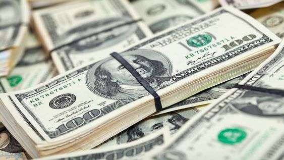 Dólar hoy: el turista supera los $103, qué pasa con el blue