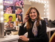 el dorado presente de andrea frigerio: de ser una modelo top a una actriz de prestigio