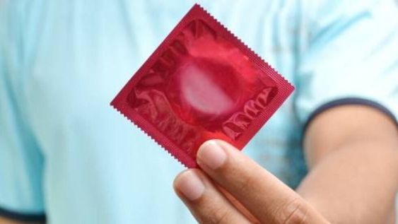 La foto viral que derribó un viejo mito sobre los preservativos