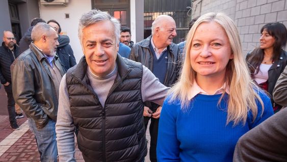 Cambia Mendoza En el comité radical de calle Alem se anunciaron los integrantes de las listas a Diputados Nacionales.Estuvieron presentes el gobernador de Mendoza Rodolfo Suarez, Alfredo Cornejo, Hebe Casado, Lisandro Nieri, Patricia Gimenez, Hebe Vázquez Vieira y Pablo Zapata.  Foto: Ignacio Blanco / Los Andes