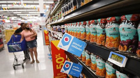 Los Andes | El Gobierno apela a los repetidos y fracasados anuncios de acuerdos de precios y Precios Cuidados, los cuales no son herramientas anti-inflacionarias. / Foto: José Gutiérrez