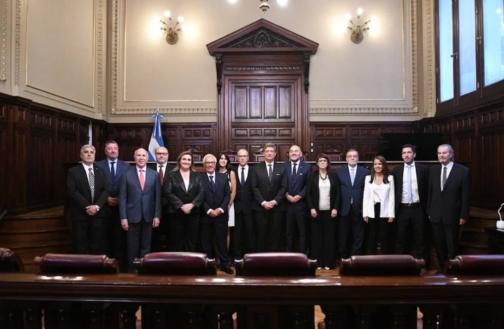 El titular de la Corte y del Consejo, Horacio Rosatti, le tomó juramento a once consejeros