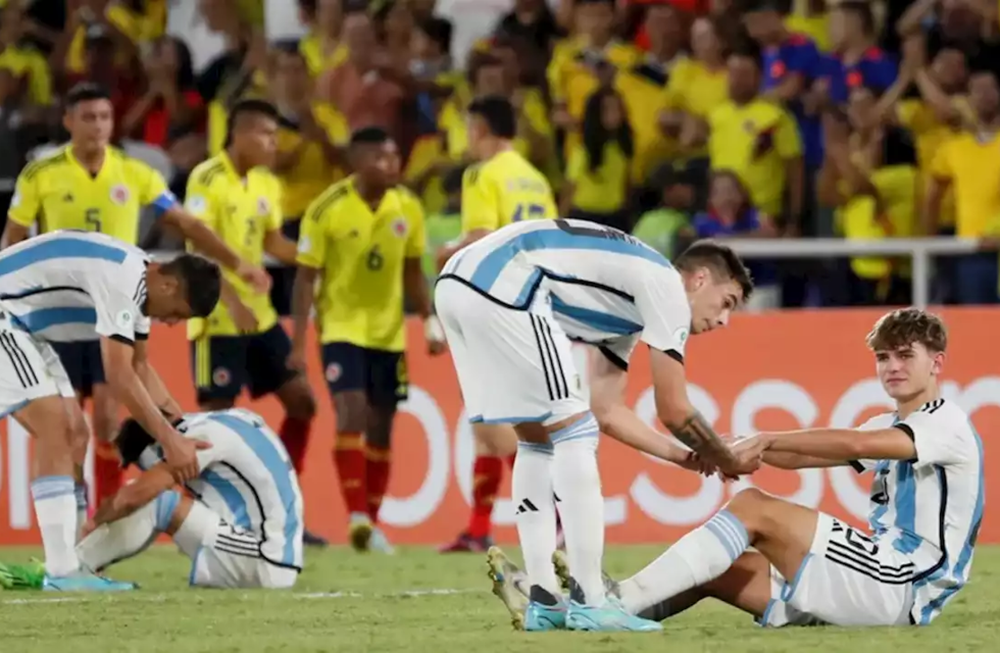Los dirigidos por Javier Mascherano quedaron eliminados en primera rueda del Sudamericano.