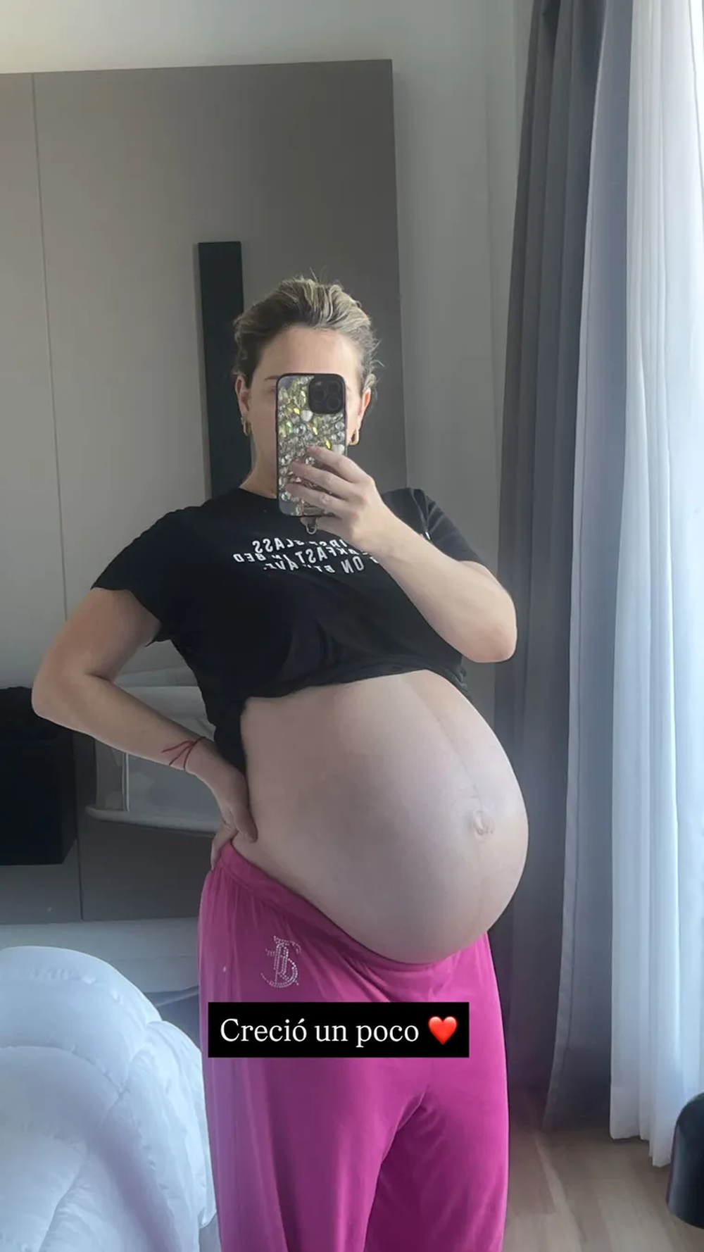 La abogada y periodista Alejandra Maglietti fue madre este lunes.