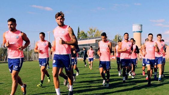 Clima distendido. El plantel de Godoy Cruz vivió una semana tranquila después de la victoria y quiere continuar por esa senda. / Prensa Club Godoy Cruz.