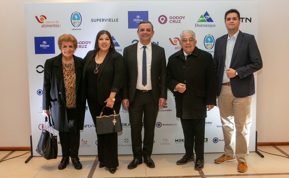 Ana, Laura, Luis, Luis e Javier, de Osirix.