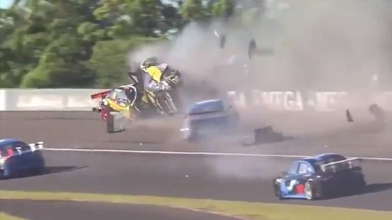 Impresionante accidente en el Top Race Junior con El Dipy como protagonista