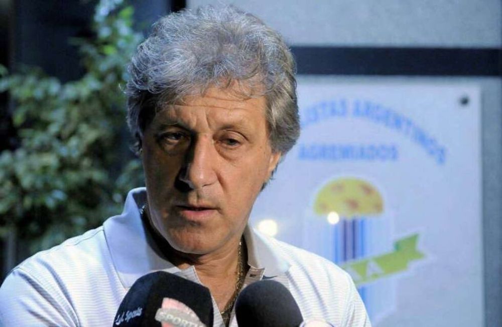 Sergio Marchi: Por la pandemia del coronavirus, está en juego la industria del fútbol