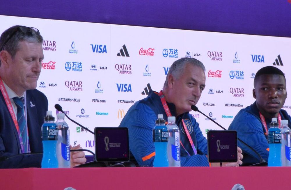 El entrenador de Ecuador brindó una interesante charla antes del debut mundialista de mañana. / Diego Bautista