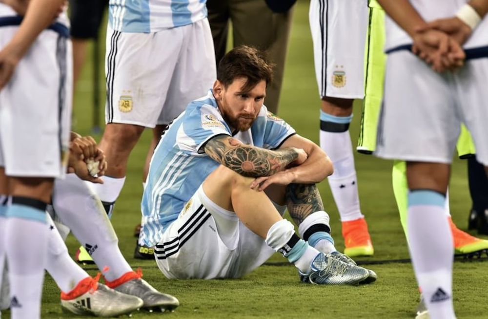 Un ídolo de River cargó contra Messi: No le veo liderazgo