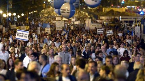 Cuando Cristina perdió la voz y el relato