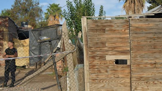 Crimen en Las Heras. Caso Rocío Fabiana Flores. La víctima embarazada estaba en su casa ubicada en calle Aristóbulo del Valle al 1.676 de El Algarrobal cuando fue baleada. Foto: Orlando Pelichotti / Los Andes