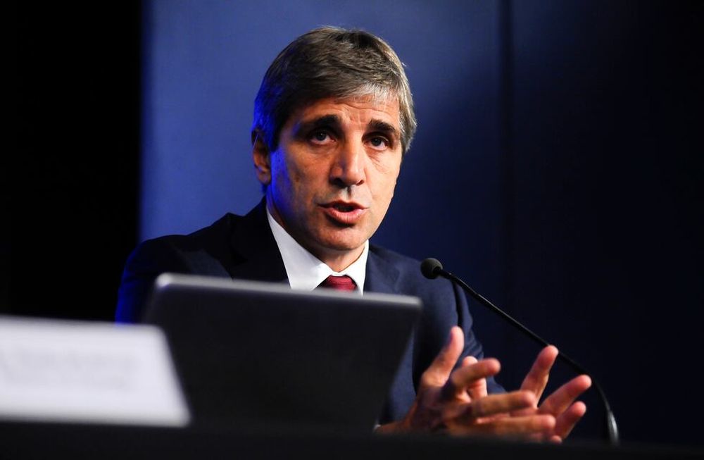 Caputo desminti&oacute; las versiones sobre devaluaci&oacute;n&nbsp;