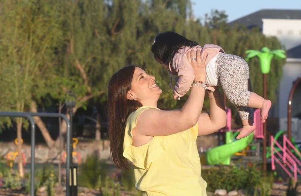 Mariana repite que la sensación de andar por la vida sintiéndose plena la tenía bien merecida tras años de lucha. | Foto: José Gutiérrez / Los Andes