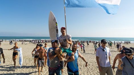 ¡El campeón del mundo de surf es argentino!