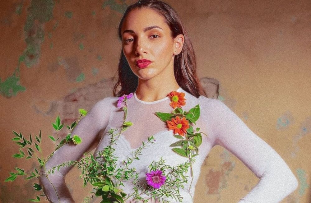 El increíble y significativo tatuaje que se hizo Thelma Fardín en sus costillas derechas