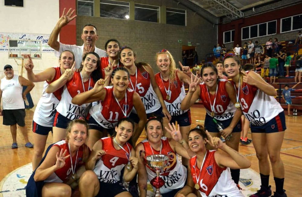 Básquet femenino: Talleres volvió a gritar campeón