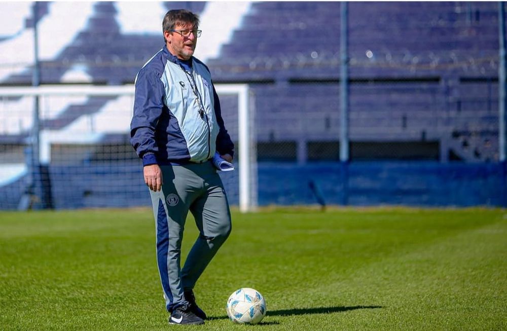 El entrenador Alfredo Berti, aprovechó los días sin competencia y comenzó a ponerle su impronta al equipo. Frente a Defensa y Justicia realizaría varios cambios.