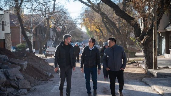 Ulpiano Suarez recorrió las obras de renovación de calle Pueyrredón