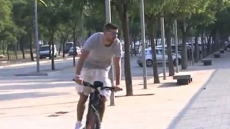 Piqué sorprendió con la movilidad con que llegó a la práctica del Barcelona