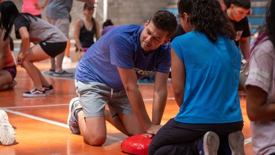 Personal de colonias y programas de verano fue capacitado en buenas prácticas