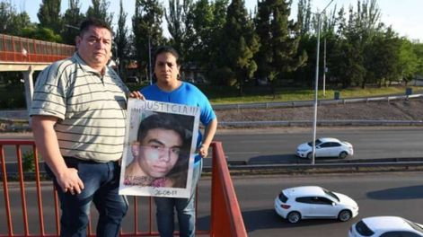 Los Andes | La dura historia de la familia Villouta: su hijo murió en un accidente, perdieron todo y buscan salir adelante. | Foto: Marcelo Rolland / Los Andes.