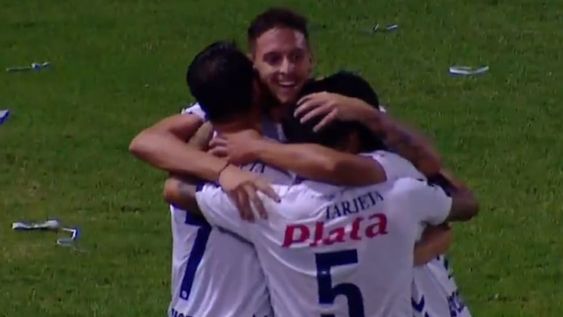 Quilmes le escapa al fantasma