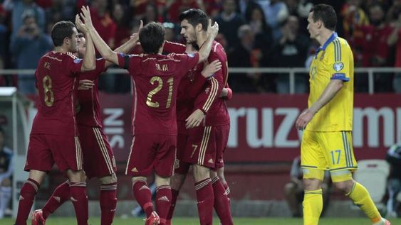 Eliminatorias Eurocopa: victorias de España, Inglaterra y Suecia