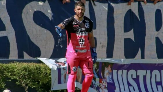 Cristian Aracena, el arquero clave en la estructura de la Lepra mendocina.
