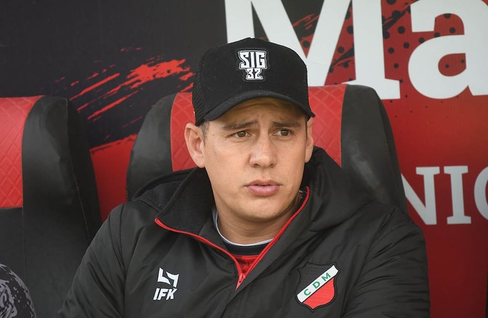 El entrenador del Deportivo Maipú, Luis García, disfruta de un momento inigualable en la historia del club de calle Vergara. Foto: José Gutierrez / Los Andes