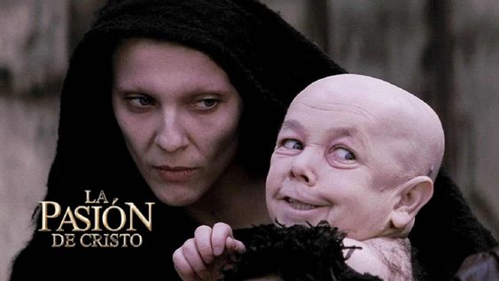 Satanás y el bebé demonio en La pasión de Cristo (2004)