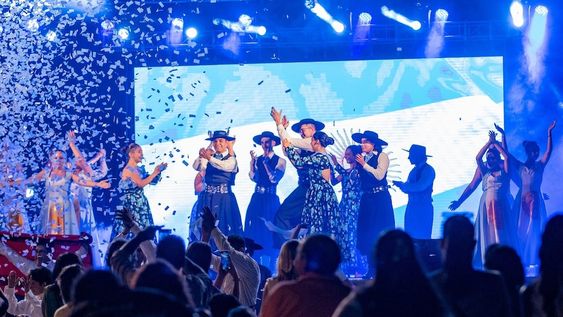 Maipú coronó a sus primeras tres reinas distritales