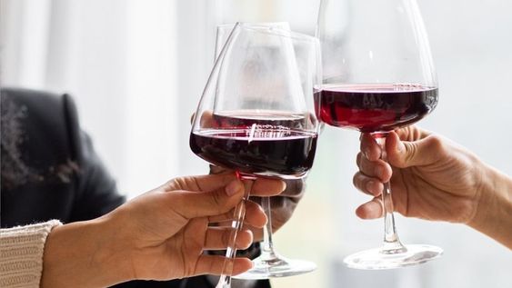 Llega la primera edición del reconocimiento más importante al vino argentino ! 29 de Abril del 2025 en el Alvear Icon Hotel de Buenos Aires.