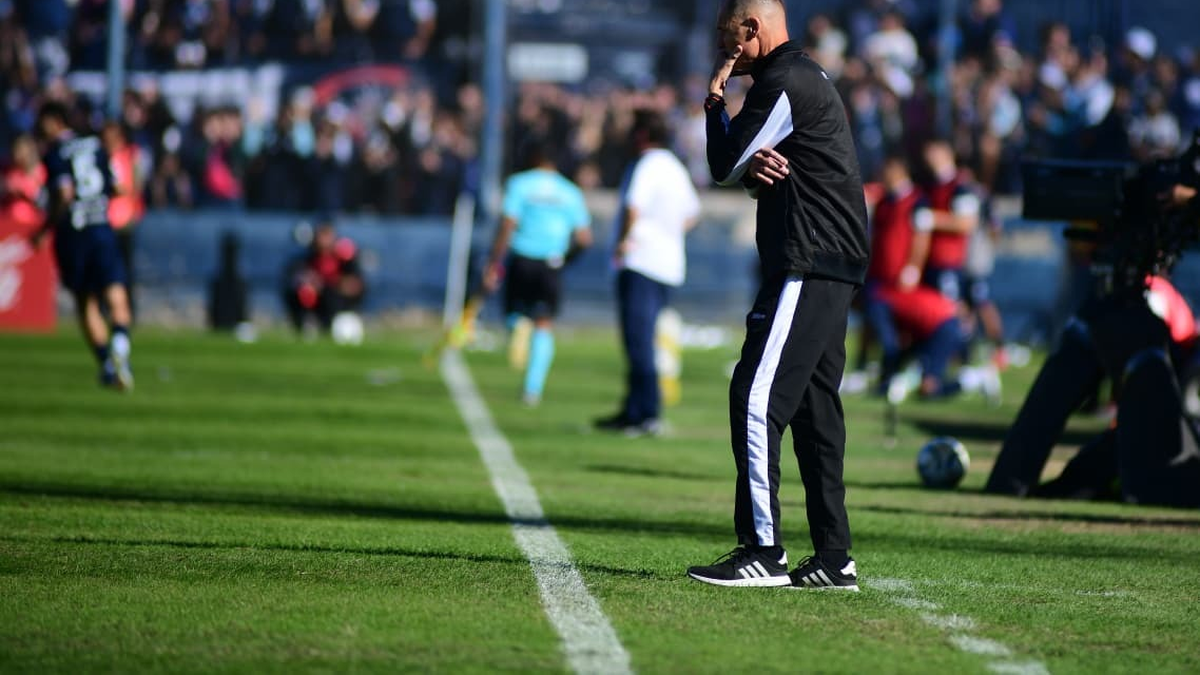 Gimnasia y Esgrima pierde ante Defensa y Justicia en el Legrotaglie
