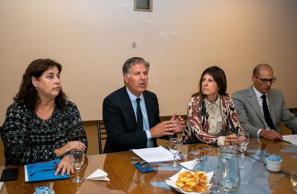 El proyecto para terminar con la reelección de los concejales consiguió despacho favorable