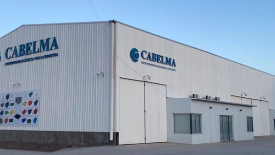 cabelma s.a.: lider en la fabricacion de contenedores plasticos para la industria