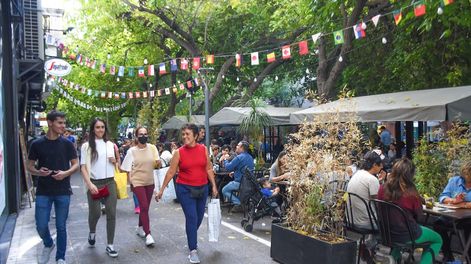 Finde XXL: cómo trabajarán el comercio y los municipios los días feriados | Foto: Los Andes
