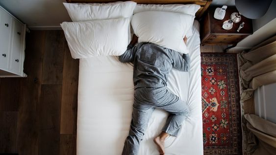 Según una encuesta de la Asociación Argentina de Medicina del Sueño, el 51% de la población admite haber dormido mal durante 2020, el 44% haber sentido ansiedad y el 21% síntomas de depresión. FOTO: 123RF