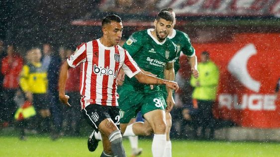 El ex Talleres Matías Godoy le dio el triunfo al Pincha. (Prensa Estudiantes de La Plata)