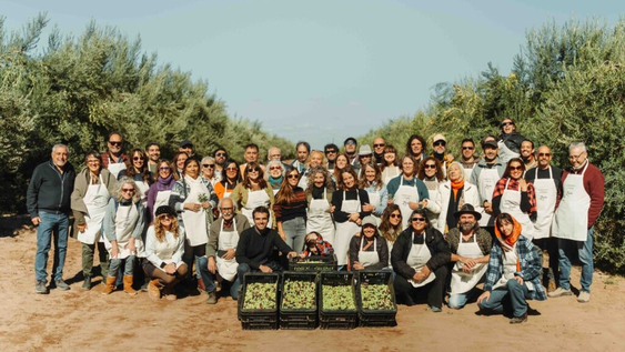 la muestra cosecha de artistas inaugura en santa julia: como fue la experiencia este ano