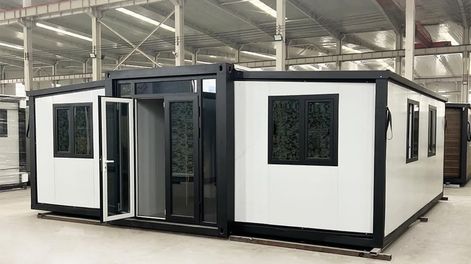 La casa puede utilizarse como vivienda, oficina o taller.