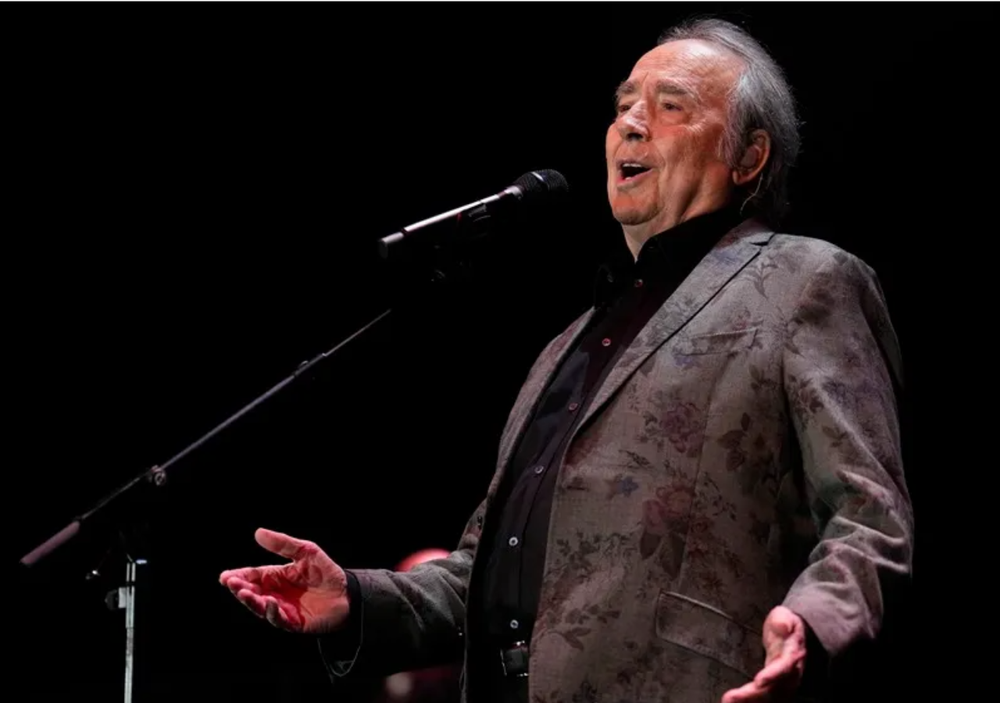 Bomba: Joan Manuel Serrat viene a Mendoza tras la Vendimia y recibirá un doctorado Honoris Causa de la UNCuyo