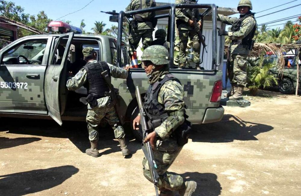Alcaldes mexicanos pagan a narcos para que no los maten
