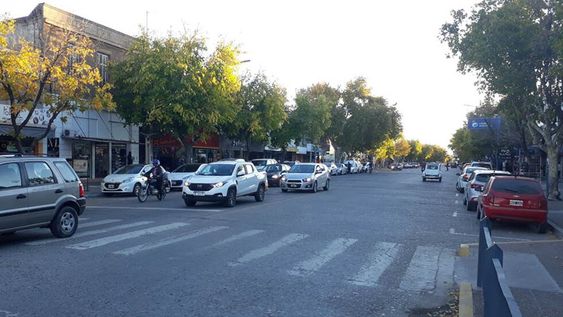 El propio gobernador Rodolfo Suárez a través del Decreto 489 estableció las medidas que regirían en este territorio a pedido de su intendente. /Archivo