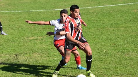 Maipú vs Chacarita en la Primera Nacional. Foto: Mariana Villa / Los Andes