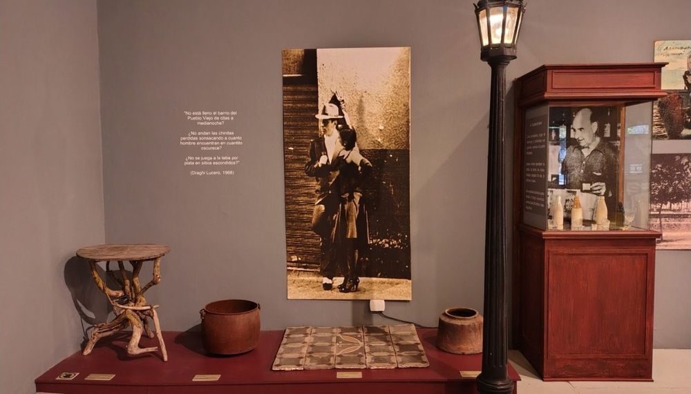 Donaciones de antigüedades hechas por Ángel Lembo al Museo del Área Fundacional.
