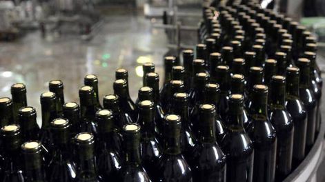 Los altos costos internos y la falta de acuerdos comerciales impactan la competitividad.