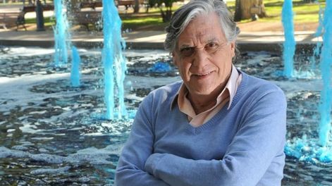 El reconocido periodista, escritor y humorista falleció en 2021 pero su trabajo perdura en el tiempo.