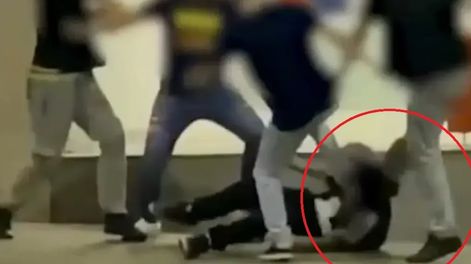 Los Andes | Un joven quedó inconsciente tras recibir una brutal patada en la cabeza a la salida de un boliche (Foto: captura video)