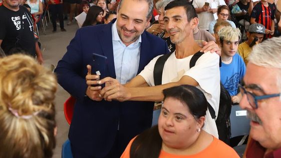 Stevanato participó de la entrega de tablets por parte del ENACOM